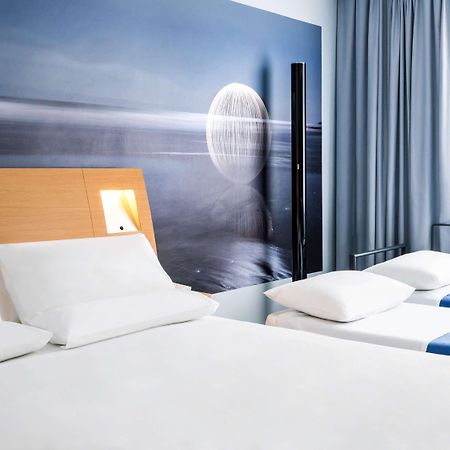 Novotel Limoges Le Lac Екстериор снимка