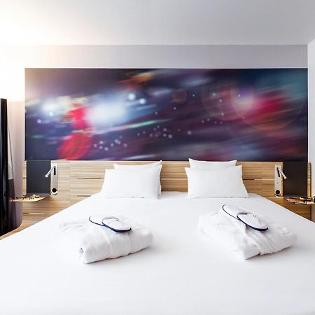 Novotel Limoges Le Lac Екстериор снимка