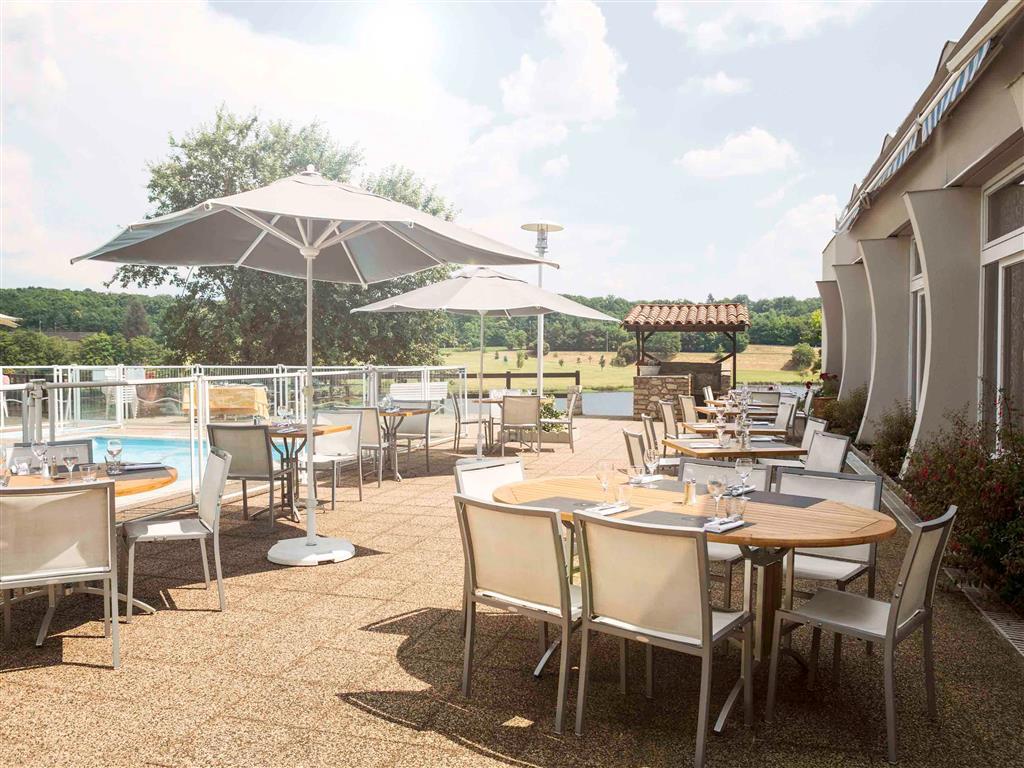 Novotel Limoges Le Lac Екстериор снимка