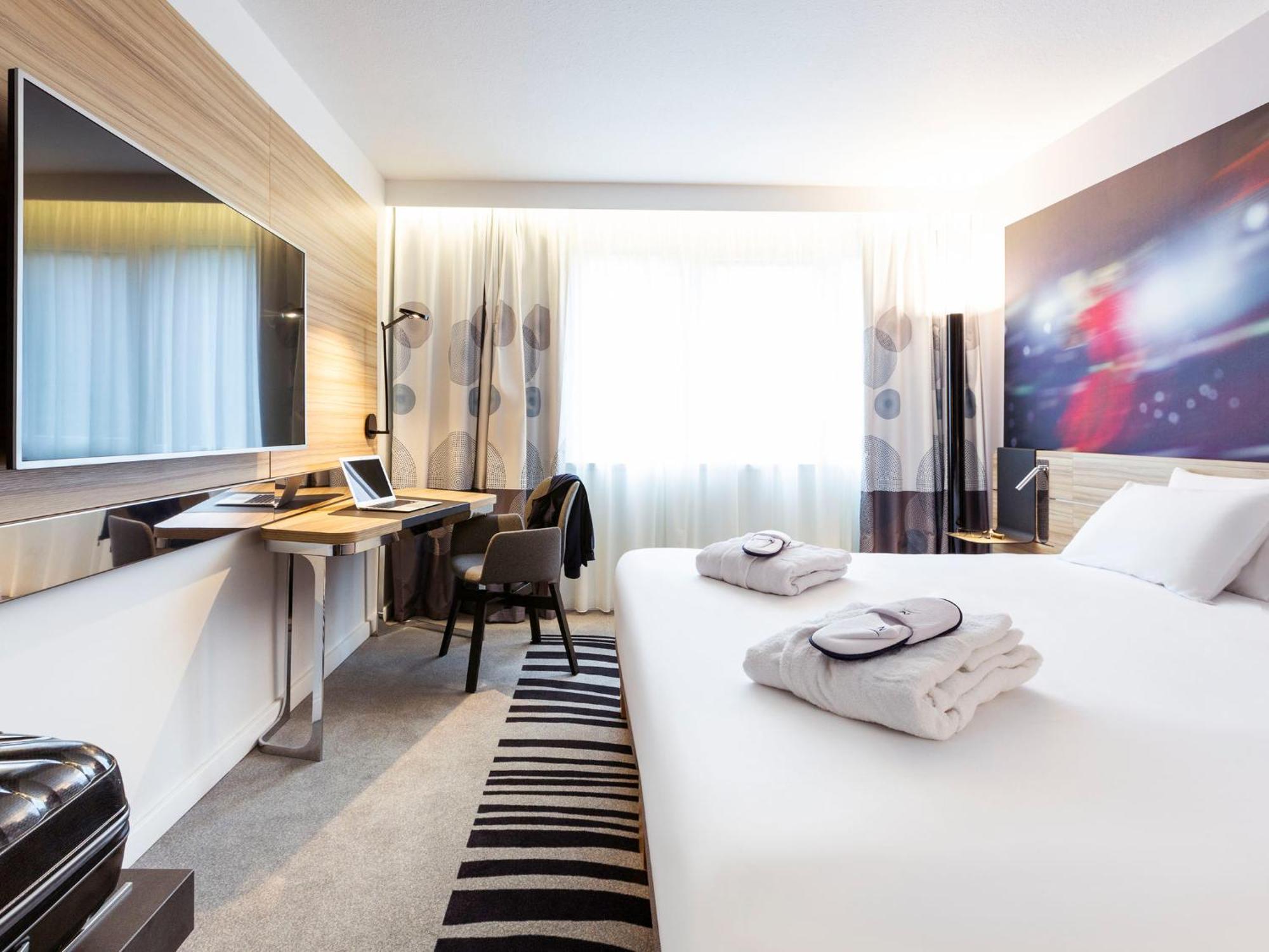 Novotel Limoges Le Lac Екстериор снимка